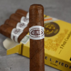 Cygaro Jose L. Piedra Petit Cazadores